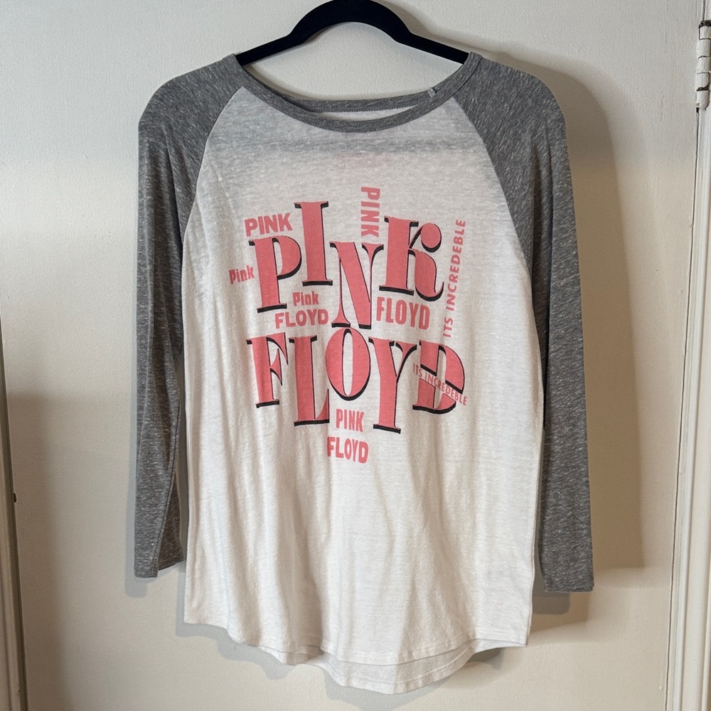 Lucky Brand White and Gray Graphic Tee